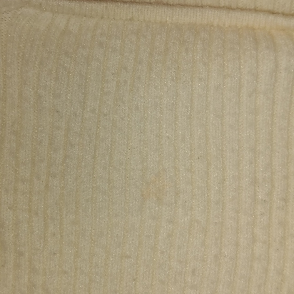 Sweater - Picture 4 of 4